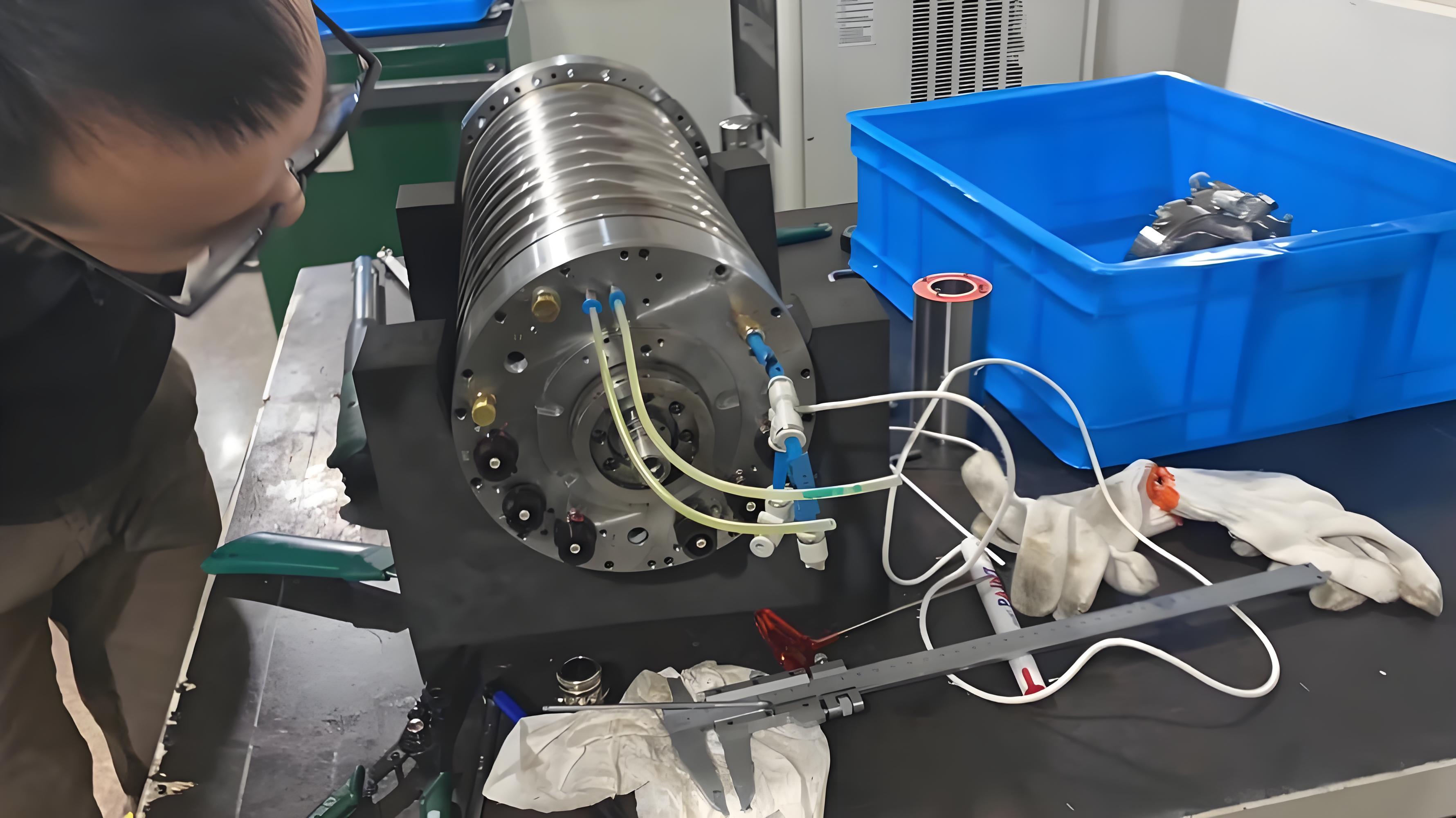 電主軸2.jpg 電主軸2.jpg